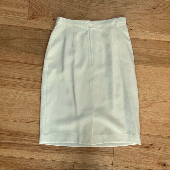 Vintage Academia Wool Blend Pencil Skirt in Cream - Picture 5 of 7